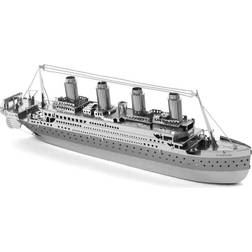 Metal Earth Titanic 1:32