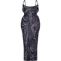 PrettyLittleThing Printed Plisse Cowl Neck Maxi Dress Plus Size - Black