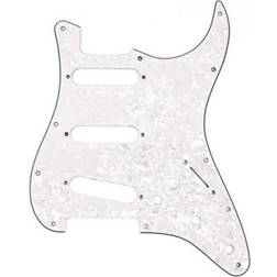 Fender 11-Hole Modern-Style Stratocaster&#174 S/S/S Pickguard Pickguard