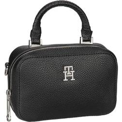 Tommy Hilfiger Bandolera granulada con monograma en negro. Negro