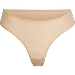 SKIMS Fits Everybody Thong - Clay