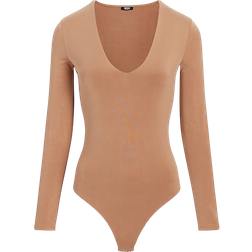 Express Body Contour Compression V-Neck Long Sleeve Bodysuit - Pecan