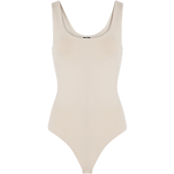 Express Body Contour High Compression Scoop Neck Bodysuit - Neutral