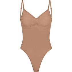 SKIMS Seamless Sculpt Low Back Thong Bodysuit - Sienna