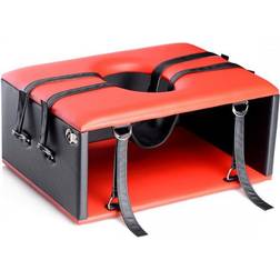 Strict Queening Kinging Chair