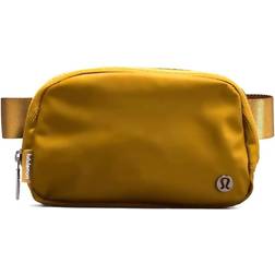 Lululemon Everywhere Belt Bag 1L - Burnt Caramel