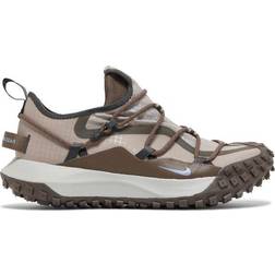 NIKE ACG Mountain Fly Low SE - Ironstone/Light Iron Ore/Light Bone/Malt