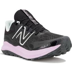 New Balance Damen Dynasoft Nitrel V5 Sneaker, Schwarz