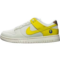 Nike Dunk Low LX "Banana"