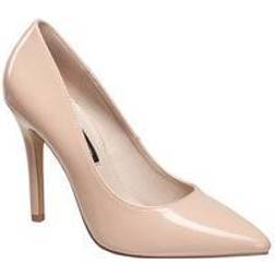 French Connection Women's Sierra Pump in Tan Patent Size M