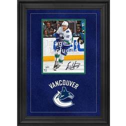 Vancouver Canucks Deluxe x Vertical Photograph Frame with Team Logo