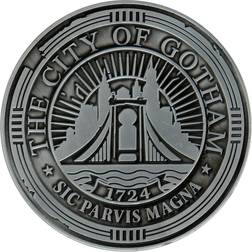 Fanattik DC Comics Batman Gotham City Limited Edition Medallion