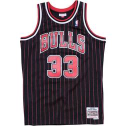 Mitchell & Ness Chicago Bulls 33 Scottie Pippen Swingman Jersey Black XXL