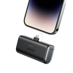 Anker Nano Power Bank 12W Built-In Lightning Connector