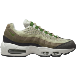 NIKE Air Max 95 W - Night Forest/Medium Olive/Matte Olive/Chlorophyll