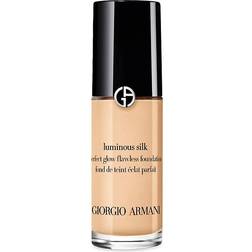 Armani Beauty Luminous Silk Foundation Mini #8.25 Tan, Pink