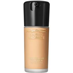 MAC Studio Radiance Serum Powered Foundation NC30