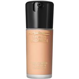 MAC Studio Radiance Serum Powered Foundation NW25