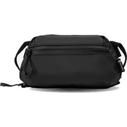 Wandrd Tech Bag 2.0 Black Medium
