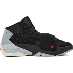 NIKE Zion 2 M - Black/Light Smoke Grey/Siren Red