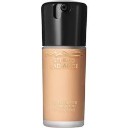 MAC Studio Radiance Serum Powered Foundation C4.5