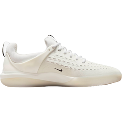Nike SB Zoom Nyjah 3 - White/Summit White/Hyper Pink/Black