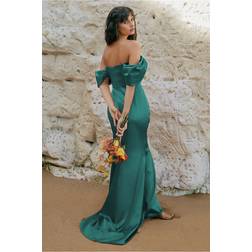 Goddiva Off Shoulder Satin Maxi With V Neck Emerald