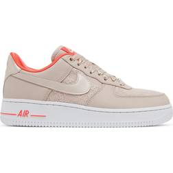 Nike Air Force 1 '07 W - Fossil Stone/Laser Crimson/White