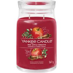 Yankee Candle Red Wreath Large Signature Scented Candle 104g