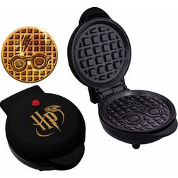 Uncanny Brands Harry Potter Waffle Maker Logo