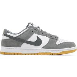 NIKE Dunk Low M - White/Light Iron Ore/Gum Light Brown/Smoke Grey