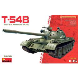 Miniart 1:35 T-54b Soviet Medium Tank