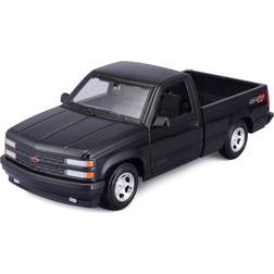 Maisto 1993 Chevrolet 454 SS Pickup Truck Black 1/24 Diecast Model Car