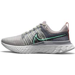 Nike React Infinity Run Flyknit 2 W - Gris