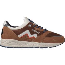 Karhu Aria Brown