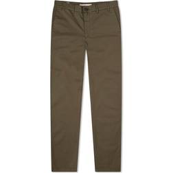 Norse Projects Aros Regular Light Stretch Mand Chinos hos Magasin Ivy Green