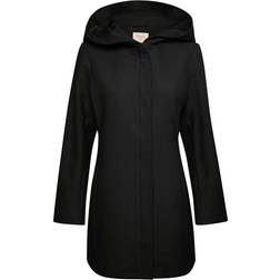 Cream CRYsta Coat