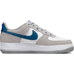 NIKE Air Force 1 LV8 Athletic Club GS - Light Smoke Grey/Marina/White