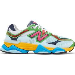 New Balance 9060 - Beach Glass/Hi-Pink