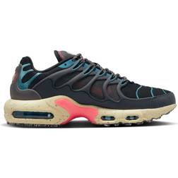 NIKE Air Max Terrascape Plus M - Black/Sea Coral