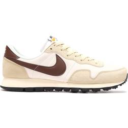 NIKE Air Pegasus 83 M - Sail/Rattan/Coconut Milk/Light Chocolate