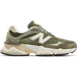 New Balance 9060 - Dark Camo/Dark Olive/Sandstone