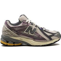 New Balance 1906R - Licorice/Moonbeam/Castlerock