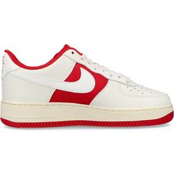 Nike Air Force 1 '07 M - Sail/University Red/Coconut Milk