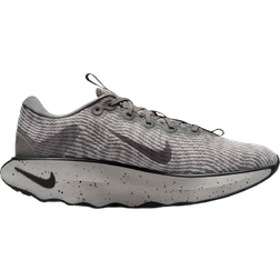 Nike Motiva M - Light Iron Ore/Flat Pewter