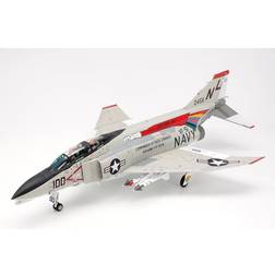 Tamiya McDonnell Douglas F-4B Phantom II 1:48