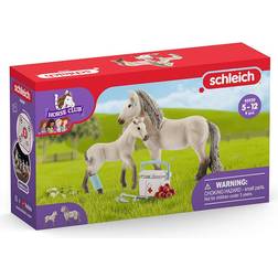 Schleich Horse Club Hannah's First Aid Kit 42430