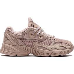 Adidas Astir W - Wonder Taupe/Wonder Quartz