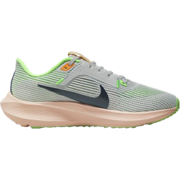 Nike Pegasus 40 W - Photon Dust/Light Smoke Grey/Bright Mandarin/Obsidian