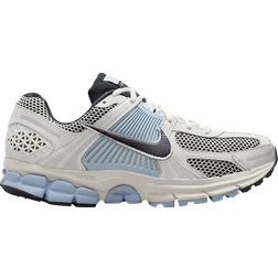 NIKE Zoom Vomero 5 W - Platinum Tint/Light Armoury Blue/Phantom/Black